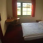Hotel West An Der Sächsischen Weinstrasse