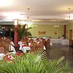 Hotel West An Der Sächsischen Weinstrasse