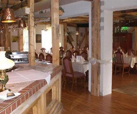 West An Der Saechsischen Weinstrasse Отель 3*