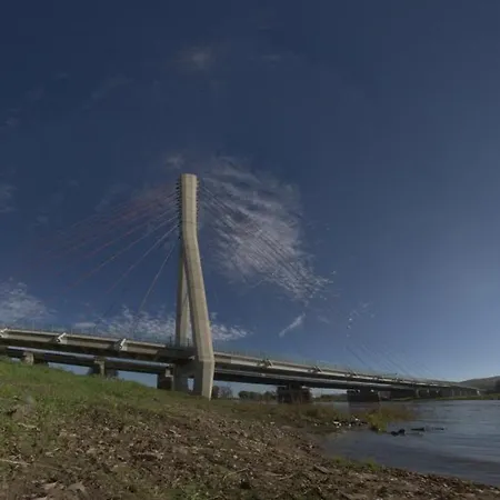 West An Der Saechsischen Weinstrasse 3*