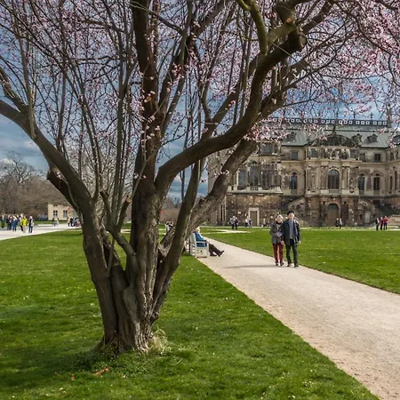 West An Der Saechsischen Weinstrasse Hotel Radebeul