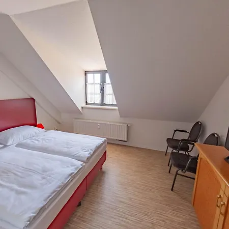 West An Der Saechsischen Weinstrasse 3*