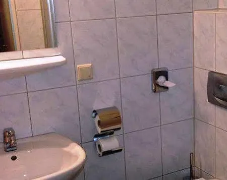West An Der Saechsischen Weinstrasse Отель 3*